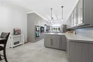 1300 Robin Hood Rd, High Point, NC 27262 - Photo 15