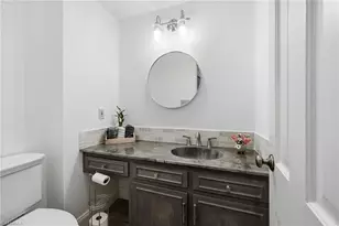 1300 Robin Hood Rd, High Point, NC 27262 - Photo 21