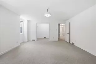 1300 Robin Hood Rd, High Point, NC 27262 - Photo 39