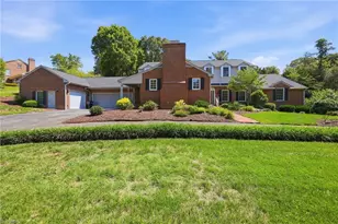 1300 Robin Hood Rd, High Point, NC 27262 - Photo 3