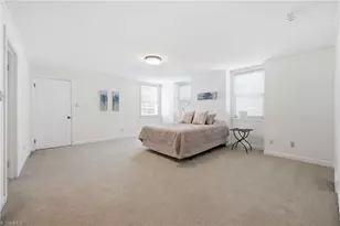1300 Robin Hood Rd, High Point, NC 27262 - Photo 31