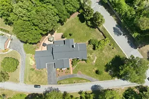1300 Robin Hood Rd, High Point, NC 27262 - Photo 47