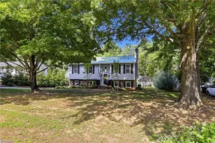 4540 Oakwood Cir, Winston-Salem, NC 27106 - Photo 3