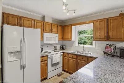 4540 Oakwood Circle, Winston-Salem, NC 27106 - Photo 11