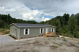 356 Teaberry Ln, Wilkesboro, NC 28697 - Photo 3