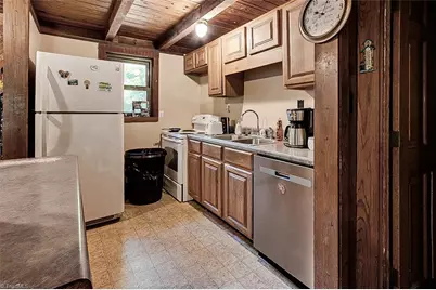 6620 Clyde King Road, Seagrove, NC 27341 - Photo 9