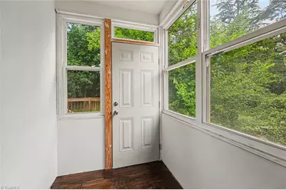 2016 Cherry Street, Winston-Salem, NC 27105 - Photo 17