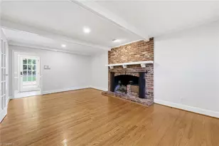 3318 Windrift Dr, Greensboro, NC 27410 - Photo 11