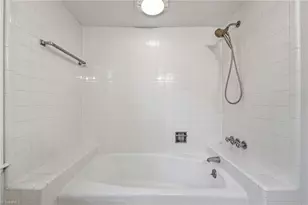 3318 Windrift Dr, Greensboro, NC 27410 - Photo 35