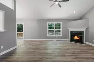 129 Orville Dr, High Point, NC 27262 - Photo 9