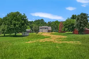 427 Garland Dr, Lexington, NC 27295 - Photo 3