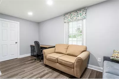 731 W Banner Avenue, Winston-Salem, NC 27127 - Photo 9
