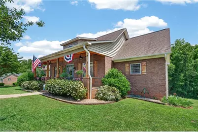 4630 Fern Creek Drive, Tobaccoville, NC 27050 - Photo 3