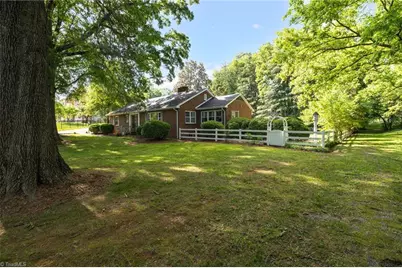 502 Hunter Street, Madison, NC 27025 - Photo 1