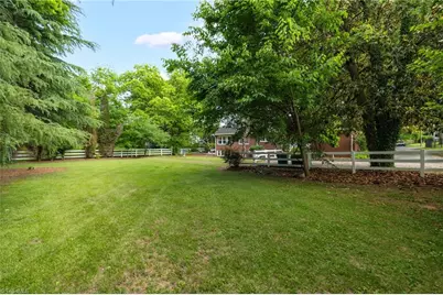 502 Hunter Street, Madison, NC 27025 - Photo 39