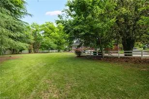 502 Hunter St, Madison, NC 27025 - Photo 39