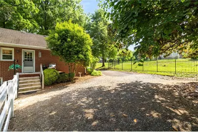 502 Hunter Street, Madison, NC 27025 - Photo 31
