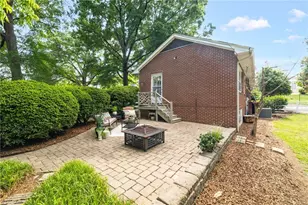 502 Hunter St, Madison, NC 27025 - Photo 35