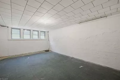 502 Hunter Street, Madison, NC 27025 - Photo 27