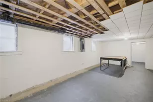 502 Hunter St, Madison, NC 27025 - Photo 25