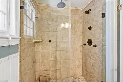 2501 Walker Avenue, Greensboro, NC 27403 - Photo 21