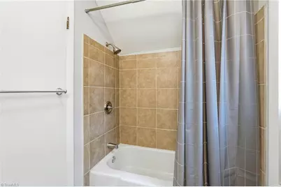 2501 Walker Avenue, Greensboro, NC 27403 - Photo 31