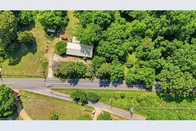 1321 Mecklenburg Highway, Mooresville, NC 28123 - Photo 19