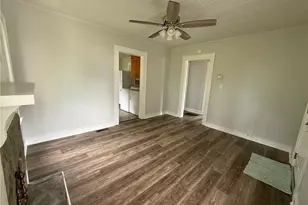 153 Green St, Mount Airy, NC 27030 - Photo 11