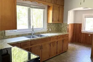 153 Green St, Mount Airy, NC 27030 - Photo 21