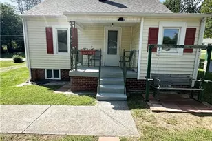 153 Green St, Mount Airy, NC 27030 - Photo 9