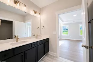 1040 Fairhaven Dr, Mebane, NC 27302 - Photo 29