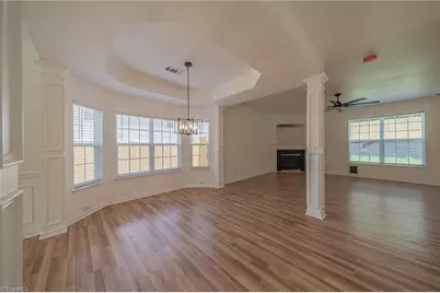 884 Jennifer Lane, High Point, NC 27265 - Photo 5