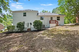 2210 Dulaire Rd, Greensboro, NC 27407 - Photo 11