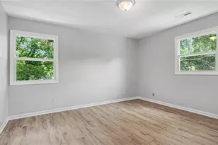 2210 Dulaire Rd, Greensboro, NC 27407 - Photo 21