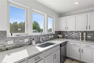 5315 Murray Rd, Winston-Salem, NC 27106 - Photo 9