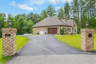 153 Woodridge Dr, Mount Airy, NC 27030 - Photo 5