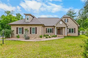 153 Woodridge Dr, Mount Airy, NC 27030 - Photo 5