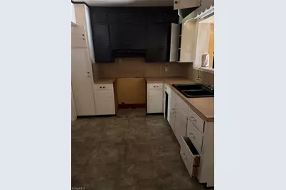 819 Camel Avenue, Winston-Salem, NC 27101 - Photo 11
