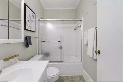 2021 Elizabeth Avenue, Winston-Salem, NC 27103 - Photo 19