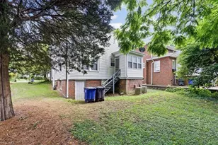 2021 Elizabeth Ave, Winston-Salem, NC 27103 - Photo 47