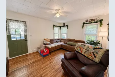 158 Wisconsin Avenue, Elkin, NC 28621 - Photo 7