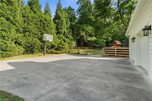 891 Somerset Dr, Winston-Salem, NC 27103 - Photo 49