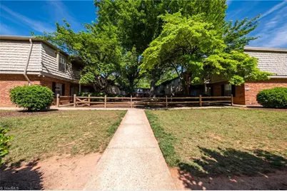 3820 Country Club Road #E, Winston-Salem, NC 27104 - Photo 3