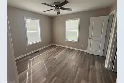 907 Eleanor Drive, Lexington, NC 27295 - Photo 9