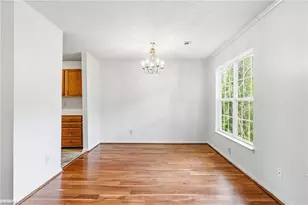15 Meadowood Glen Way, Greensboro, NC 27409 - Photo 9