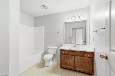 15 Meadowood Glen Way #C, Greensboro, NC 27409 - Photo 13