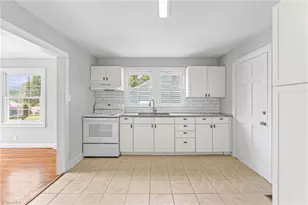 828 Ferrell Ave, Winston-Salem, NC 27101 - Photo 11