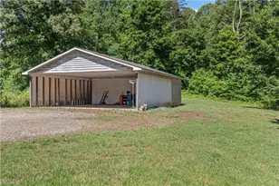 271 Little Ridge Rd, Moravian Falls, NC 28654 - Photo 25
