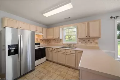 5407 Hundley Road, Winston-Salem, NC 27106 - Photo 13