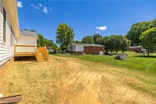 3011 Springhaven Dr, Winston-Salem, NC 27103 - Photo 33